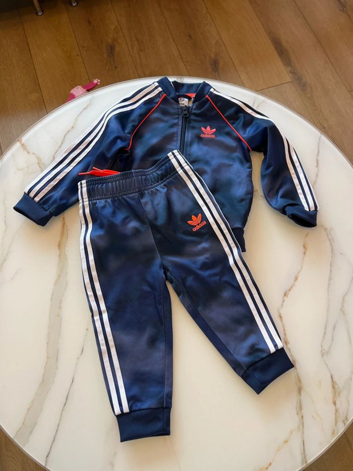 Ensemble survêtement adidas