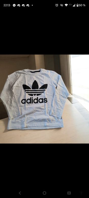 Tshirt longues manches adidas 10ans