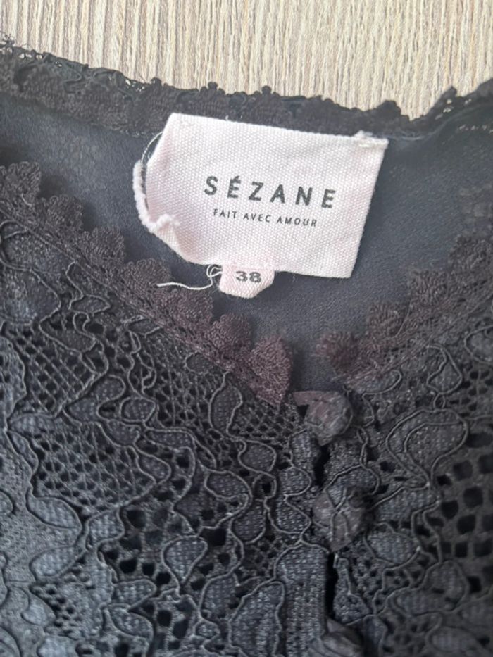 🖤 top court épaules dénudées  noir crochet Sézane – T 38 - photo numéro 2