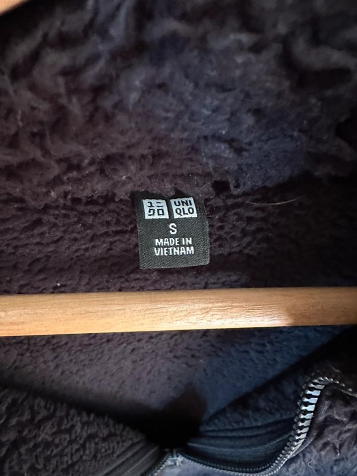 Veste polaire Uniqlo noire Taille S - photo numéro 2