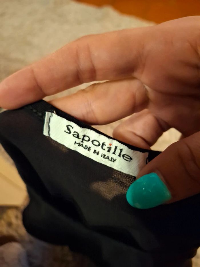 Magnifique t shirt noir taille m femme avec epaule et col transparent sapotille - photo numéro 2