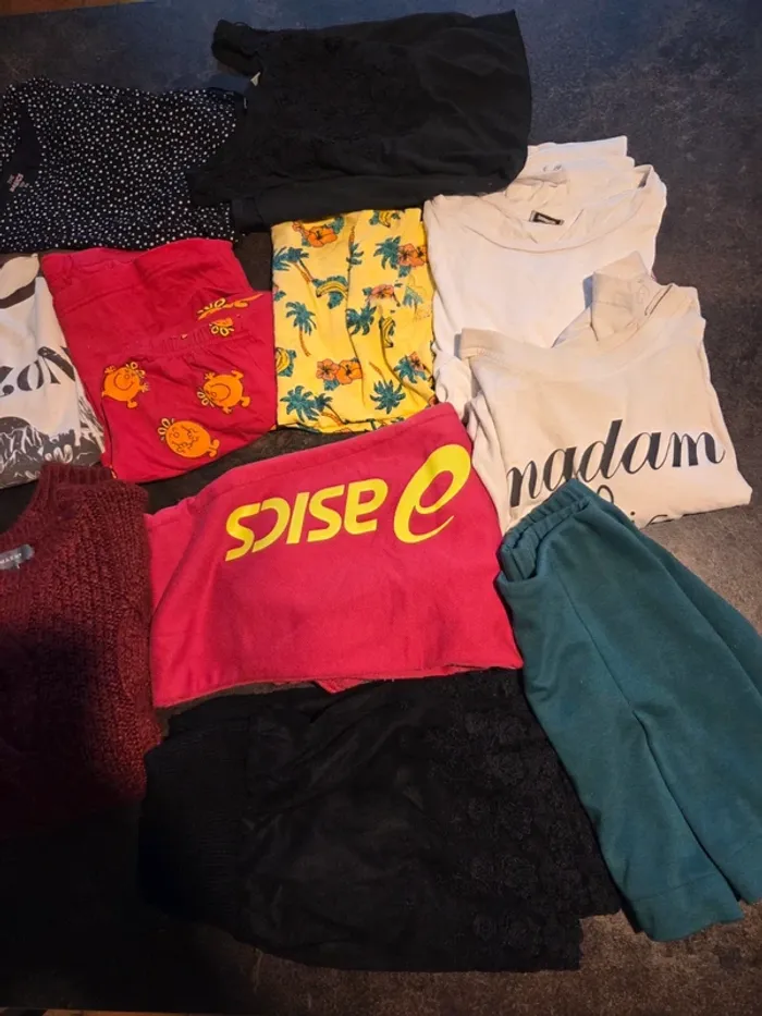 Lot vêtements femme xs et petit S - photo numéro 2