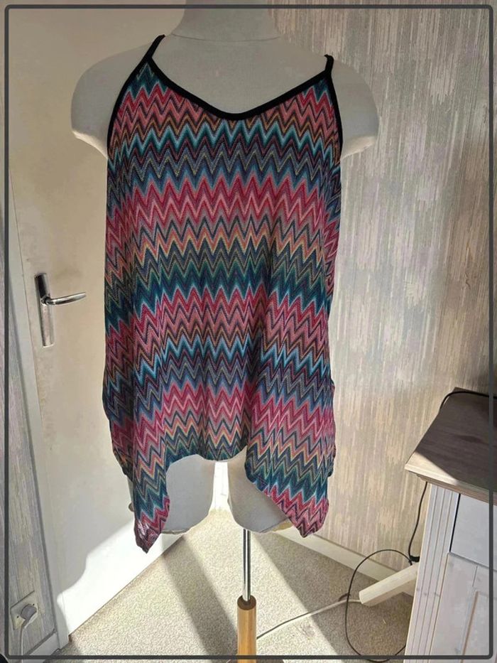 Top colorée taille 40 marque mosquitos *