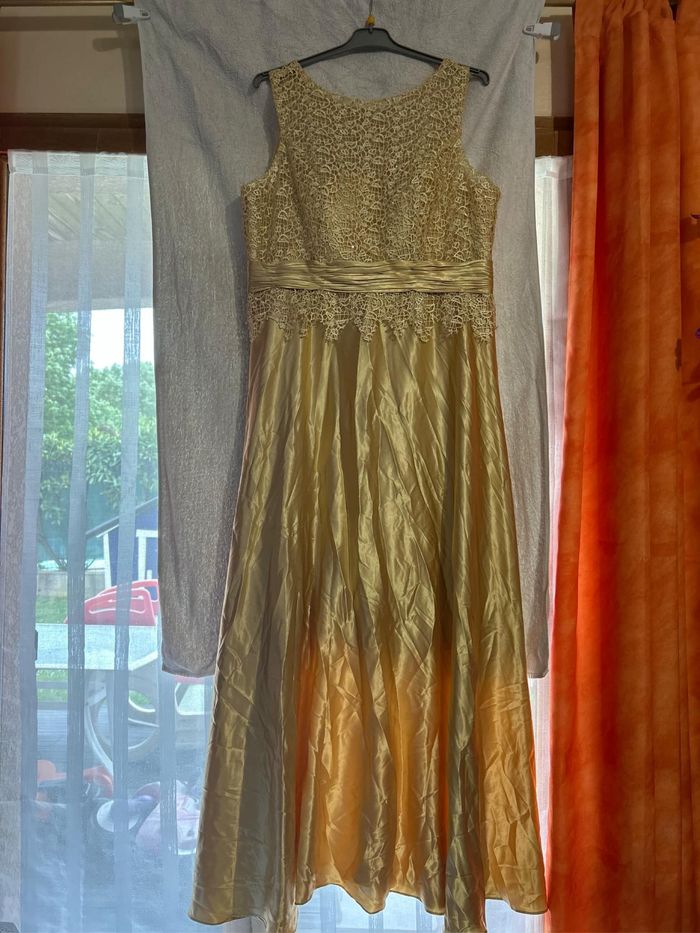 Robe de soirée gold