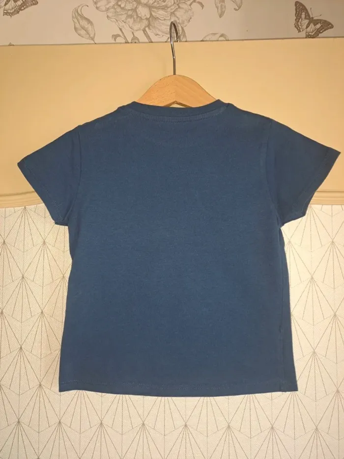 T-shirt bleu garçon comme neuf Obaïbi 23 mois - photo numéro 8