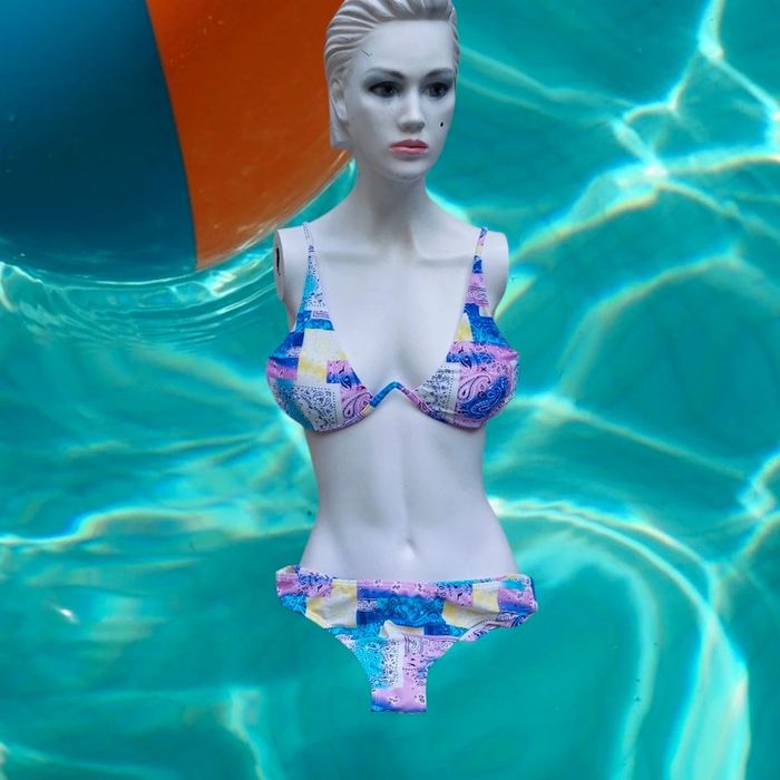 Maillot de bains neuf avec son paréo - photo numéro 2