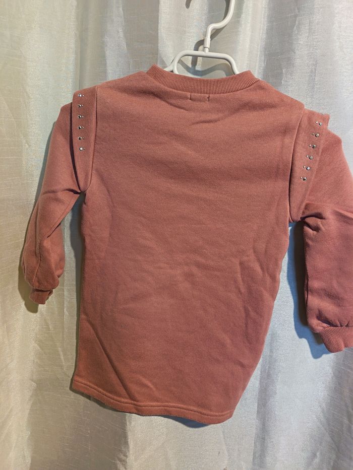 sweat robe  rose de chez kiabi 4 ans réf 74 D19 - photo numéro 2