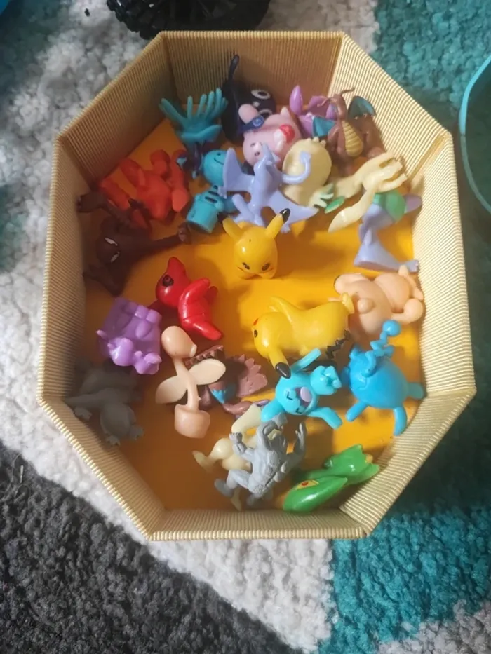Lot mini figurines pokémon - photo numéro 2