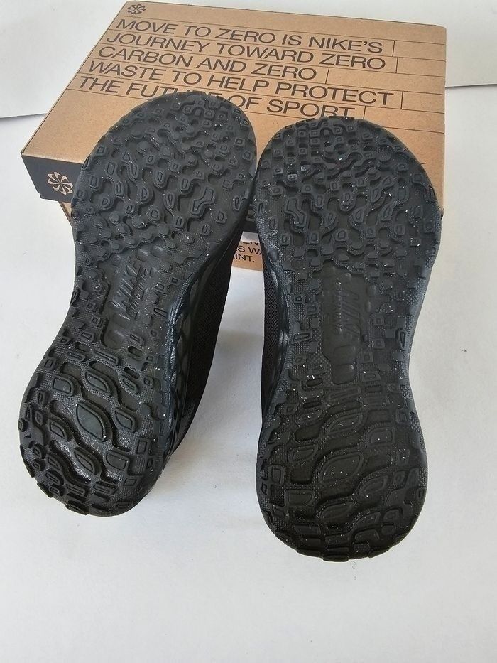 Basket Nike noir pointure 28 neuves - photo numéro 5