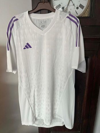 T-shirt Adidas 