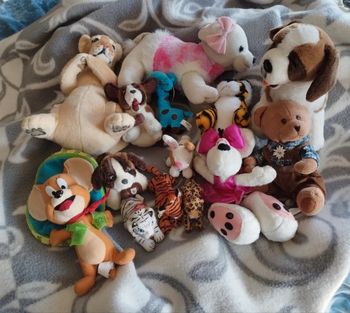 Lot revendeur 15 peluches vintage 9 euros 