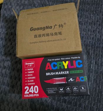 Boite 240 couleurs neuve