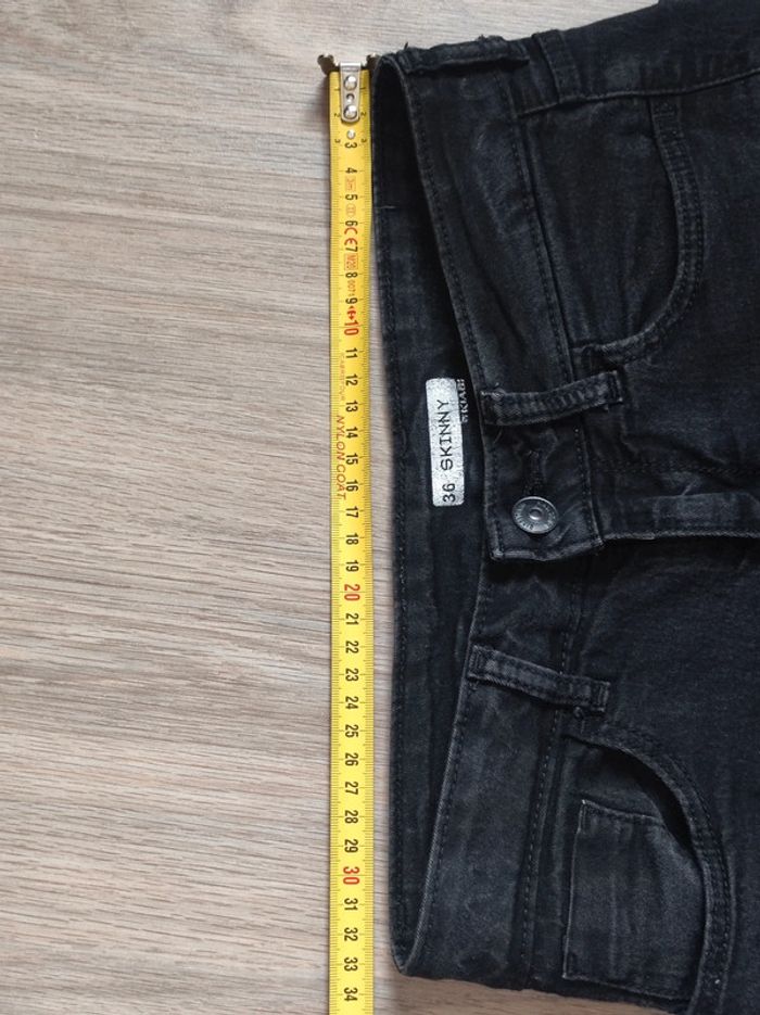 Pantalon jean noir Skinny / Kiabi - 34/XS à 36/S - photo numéro 6