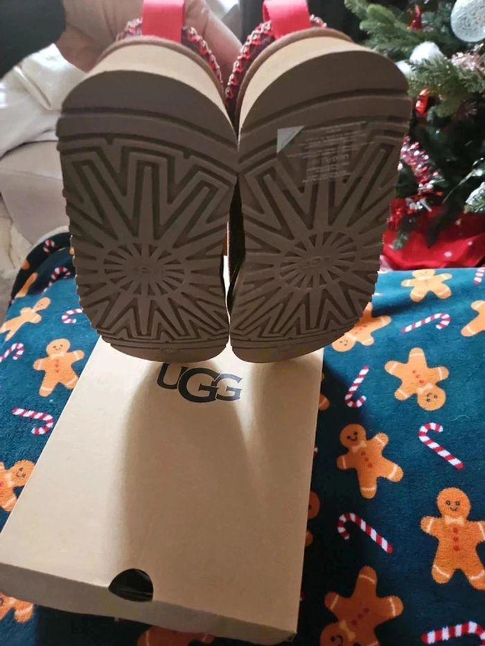 Ugg tazz w chesnut Taille 37 neuve - photo numéro 5