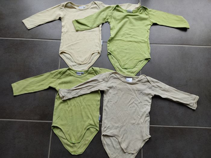 Lot de 4 bodys 12 mois Babywaltz - photo numéro 2