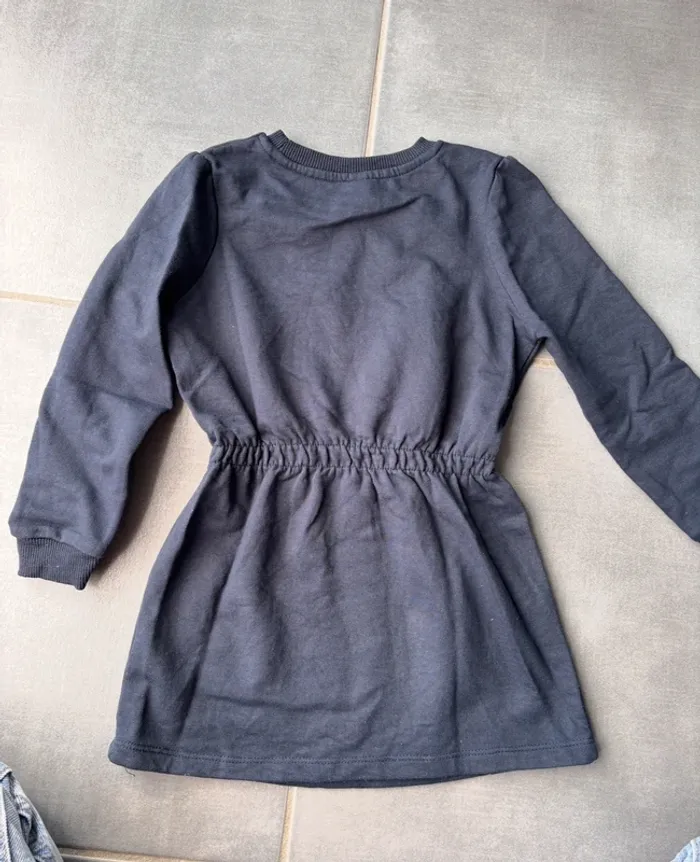 Robe bleu marine - photo numéro 2