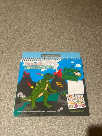 Livre de pochoirs dinosaures