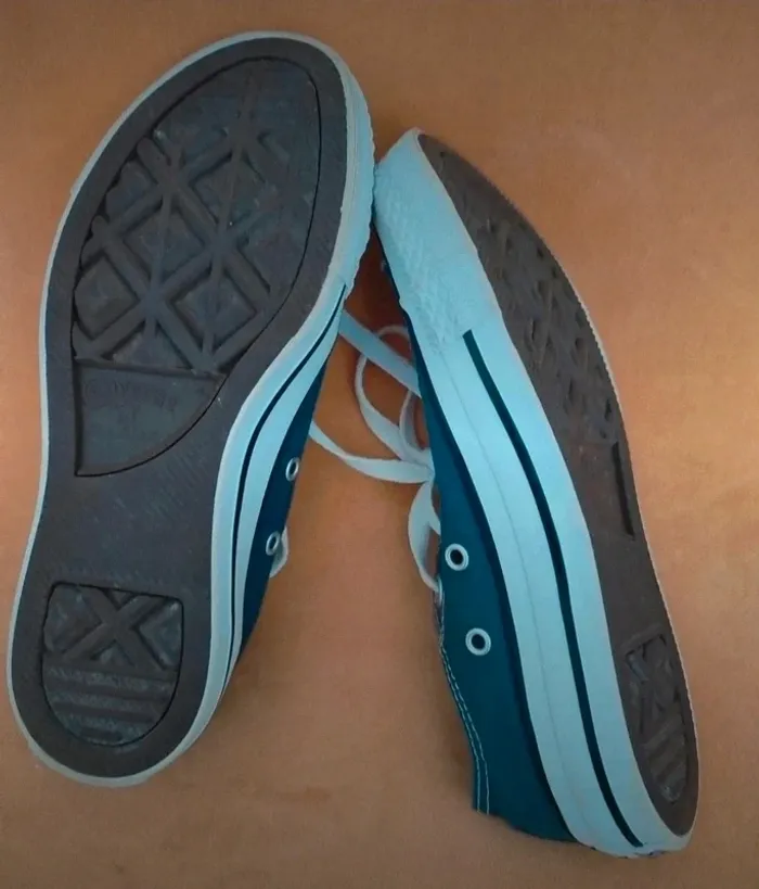 Baskets Converse à lacets - Taille 35 - photo numéro 2