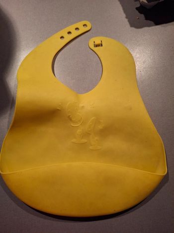 Bavette recuperateur jaune plastique