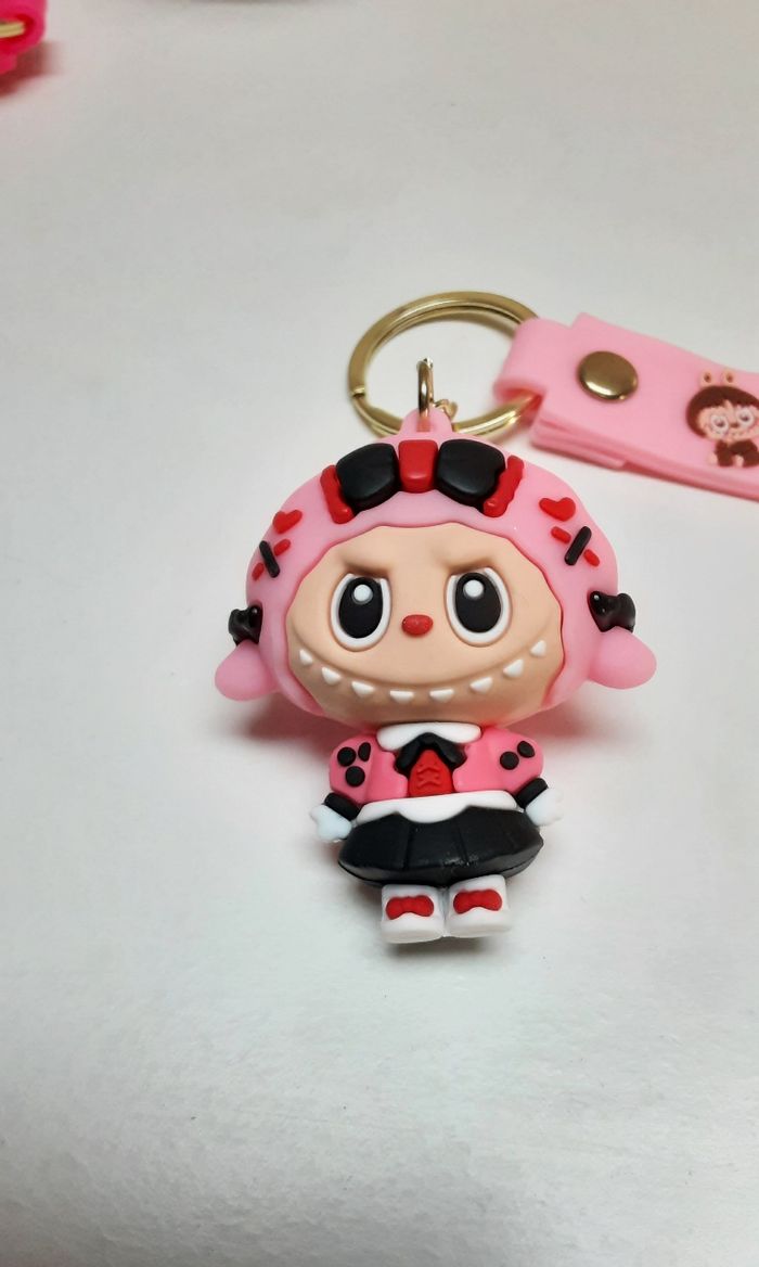 Porte clés Labubu modèle rose - photo numéro 2