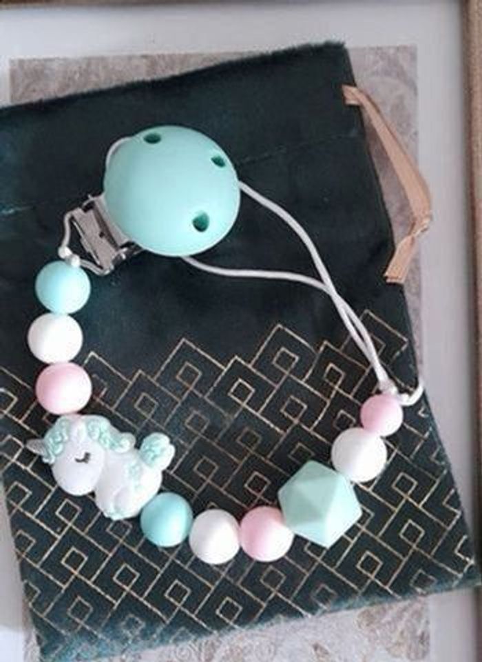 Attache tétine personnalisé ou non - photo numéro 3