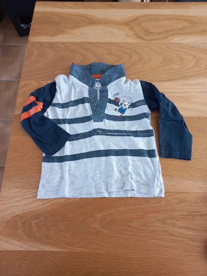 Lot body + tee-shirt taille 18 mois - photo numéro 2