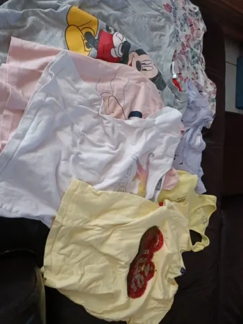 Lot tee shirt 10 ans Mickey Airness hm