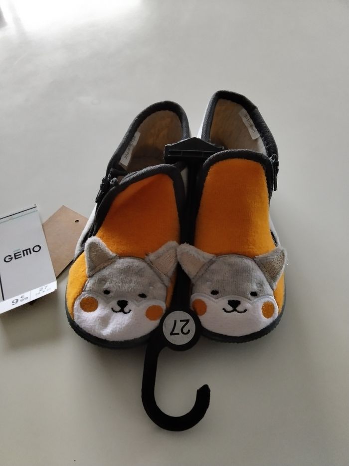Chaussons taille 27