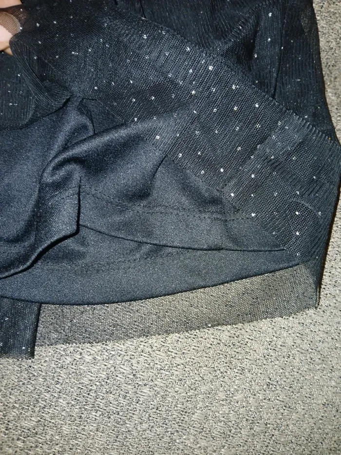 Robe noire pailletée - photo numéro 3