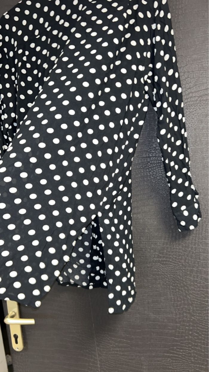 Chemise à pois noire et blanche – Style vintage chic - photo numéro 2