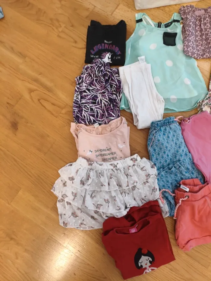 Lot vêtements été 4 ans - photo numéro 2