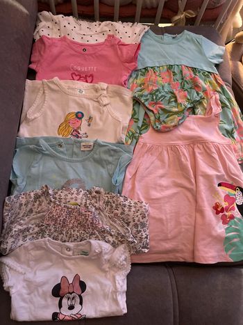 Lot de 9 vêtements bébé fille 12 mois