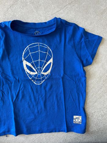 T-shirt Spiderman 6 ans neuf