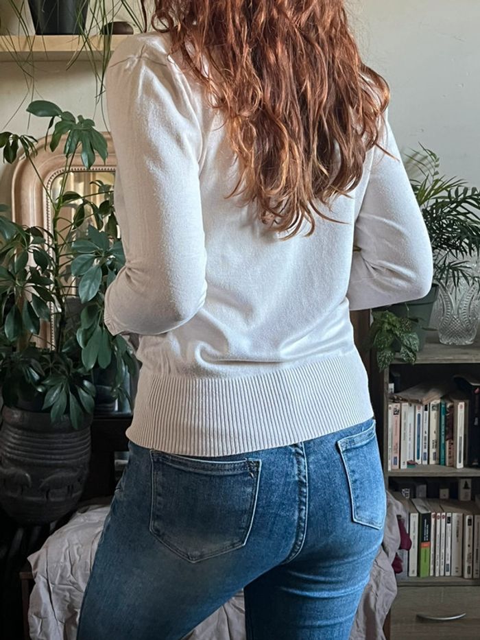 Haut fluide manche longue grand décolleté rond - blanc crème - photo numéro 9