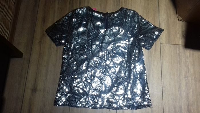 Top noir et argent a sequins 11 12ans - photo numéro 2