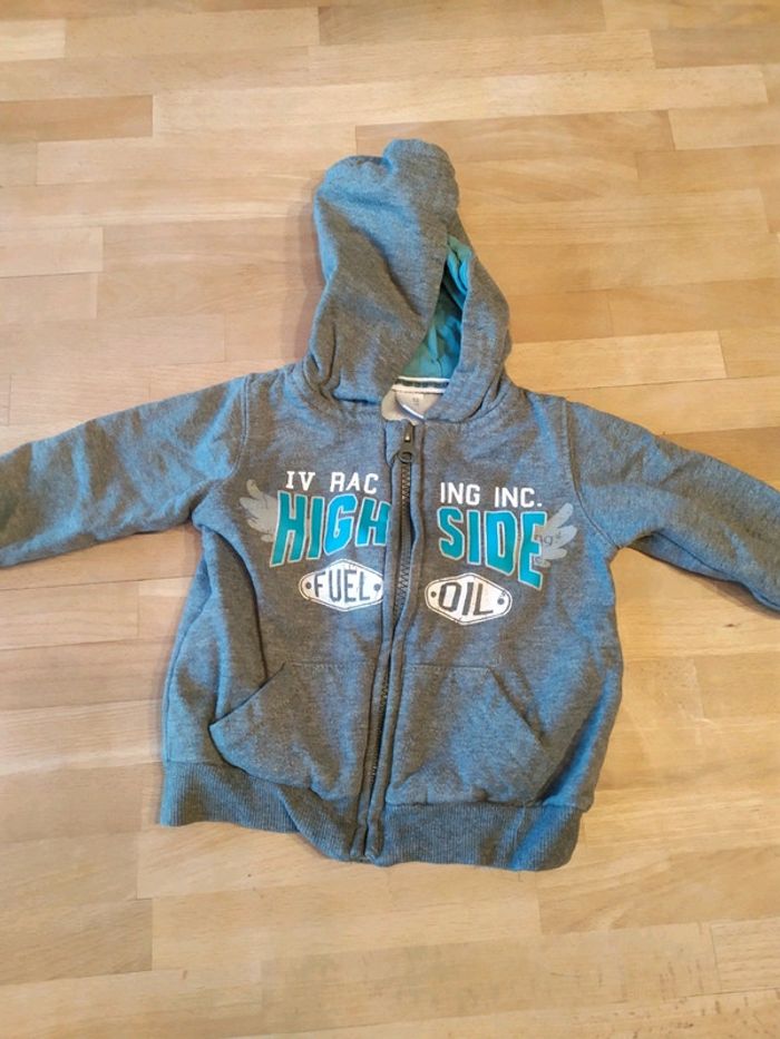 Sweat à capuche