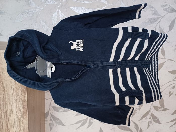 2 gilets zippés à capuche pour garçons Taille 12 mois - photo numéro 2
