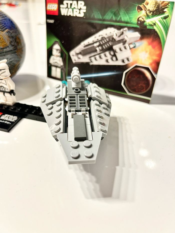 Lego Star Wars - Set Republic Assault Ship & Planet Coruscant - 75007 - Complet - photo numéro 3