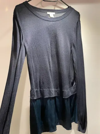 Pull léger bleu marine avec voile en bas H&M taille M -38 très bon état
