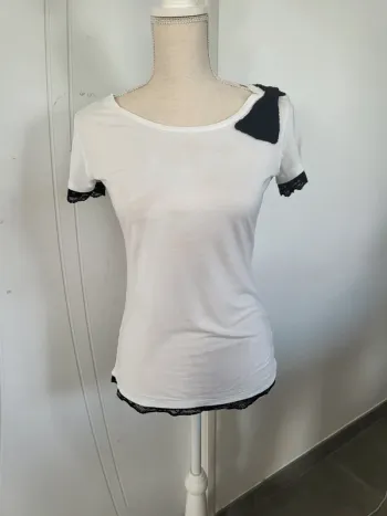 Tee shirt