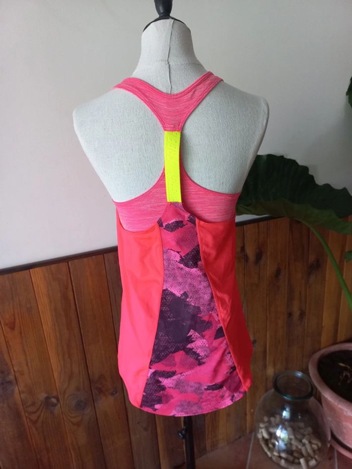 Débardeur sport avec brassière - photo numéro 2