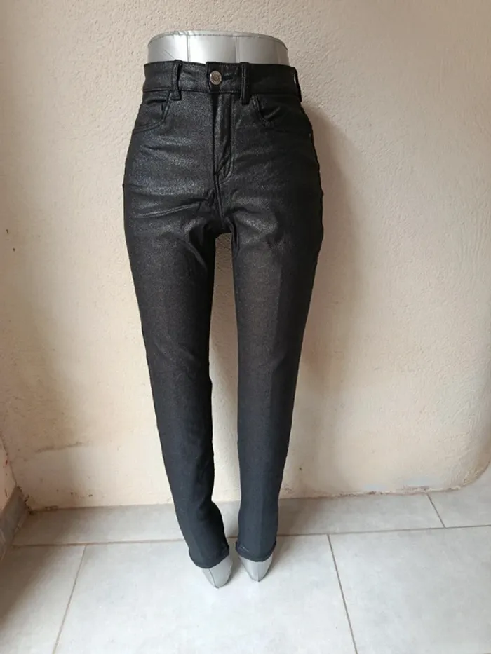 Pantalon noir pailleté Taille 36 Camaïeu