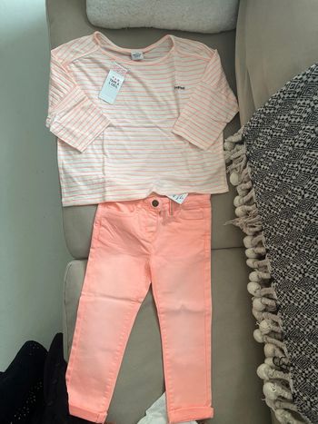 Ensemble fille 6/8 ans TAO neuf