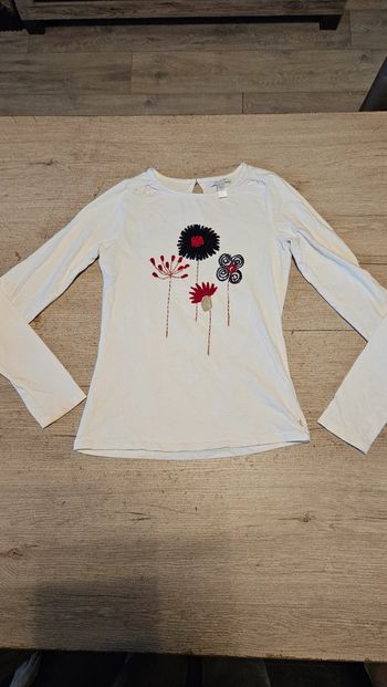 T shirt blanc à manches longues avec fleurs brodées, Okaïdi, 14 ans, peu mis