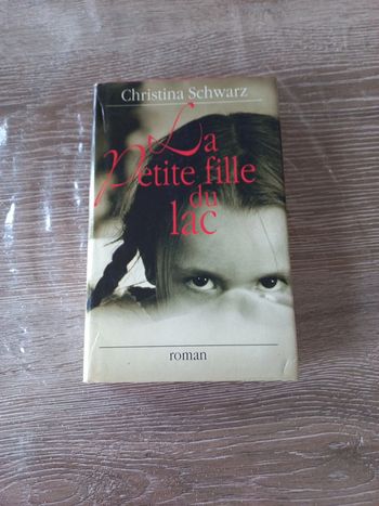 La petite fille du lac