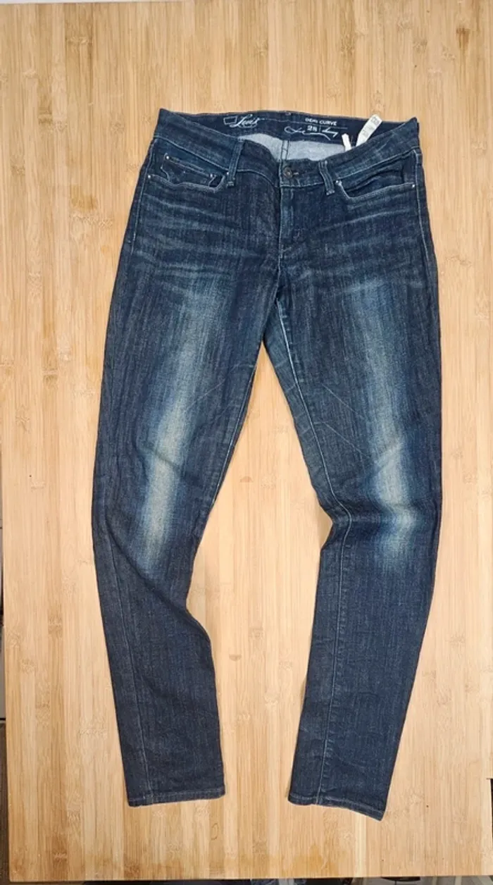 Jeans Levi's demi curve skinny T:36 W28/L32 - photo numéro 2