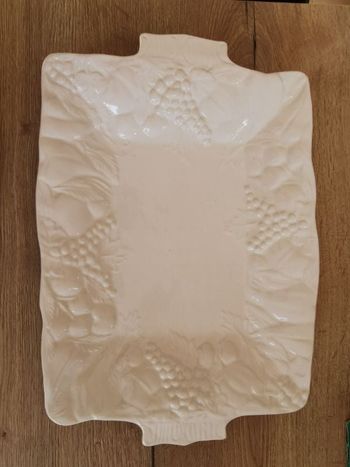 Plat de service rectangulaire, blanc déco fruits en relief