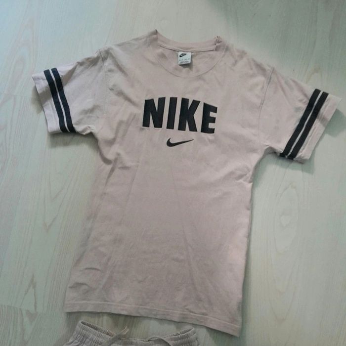 Ensemble nike xs - photo numéro 3