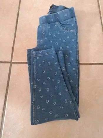 Jegging effet jean motifs cœurs 5 ans 👧 In Extenso en TBE