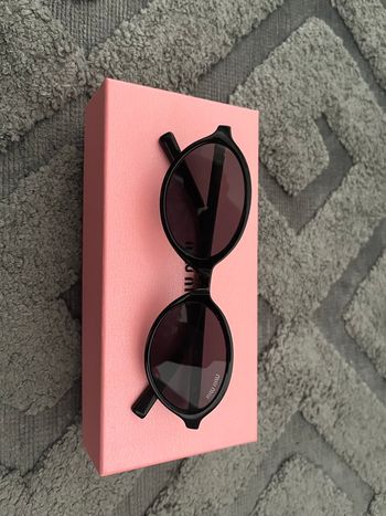 Lunettes de soleil miu miu 